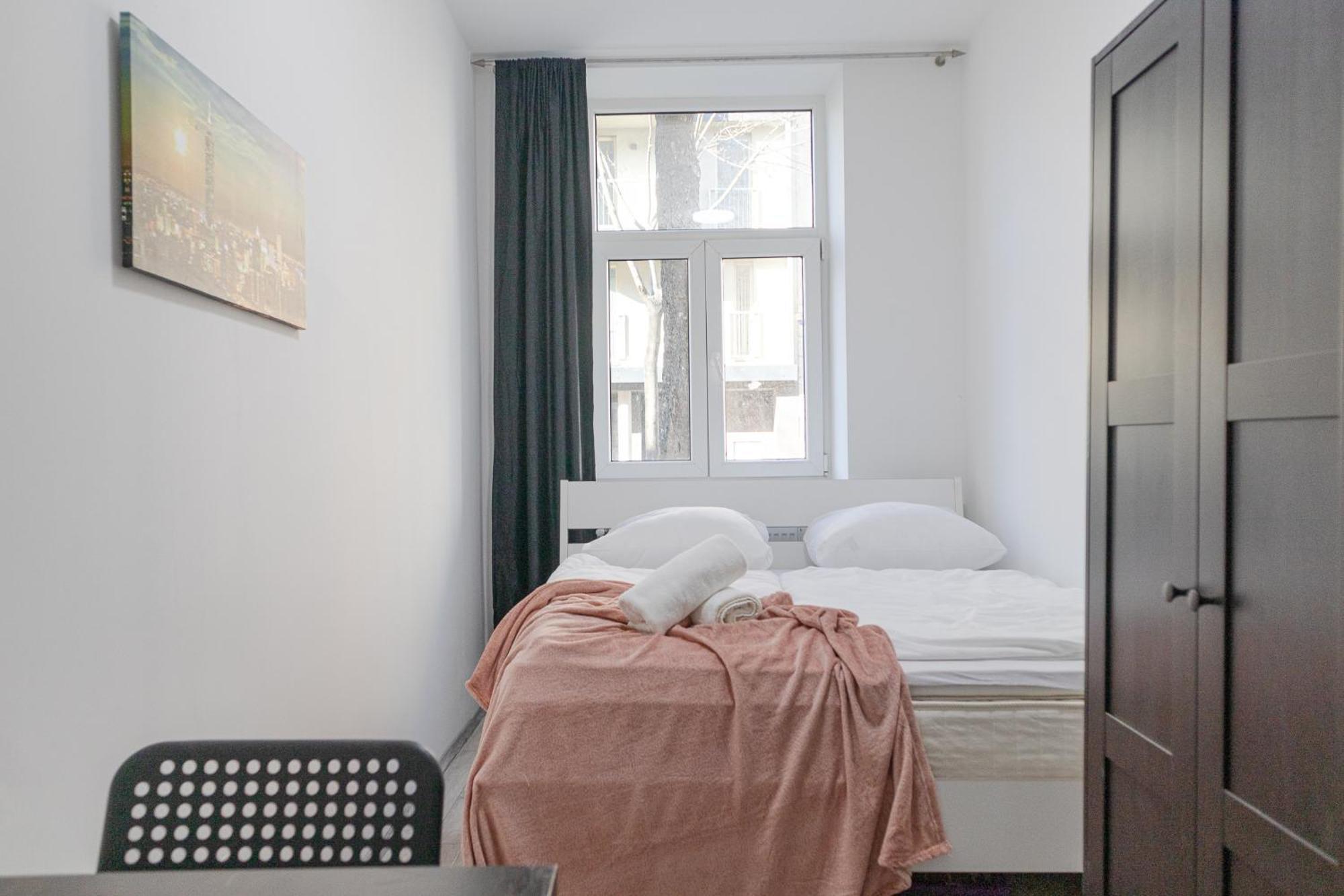 Affordable 5-Br Shared Apartment / Enkplatz U3 Getaway Viena Exterior foto